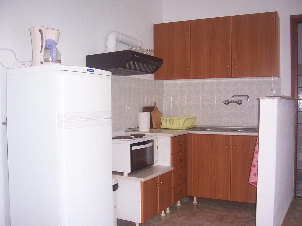 Milina Apartments Exterior photo